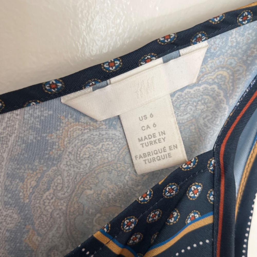 Patterned Tank Top - Picture 3 of 3